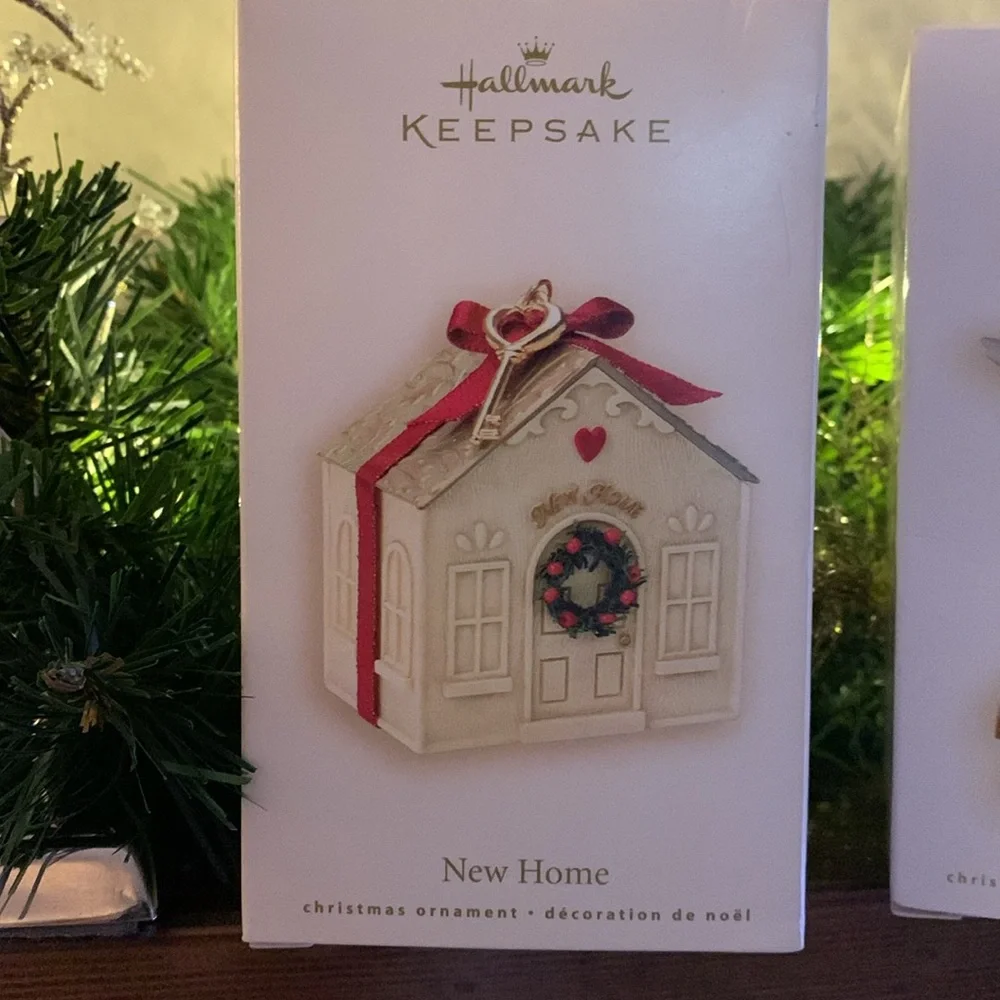 Hallmark Keepsake Ornaments NIB - Picture 2 of 4